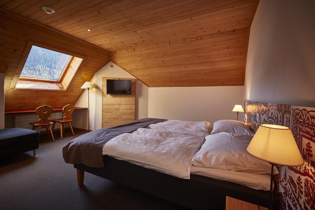 Hotel Landhaus Saanen Exterior foto